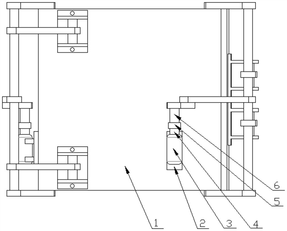 A multi-faceted integrated pruning robot for urban high-altitude hedgerows and its pruning method