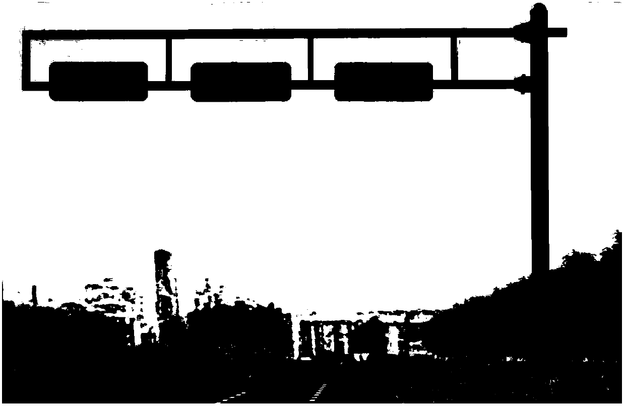 Method for identifying traffic signal lamps based on multiple classifiers