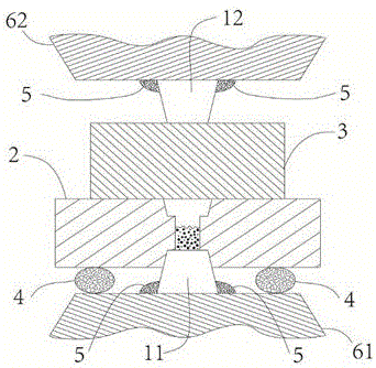 Method for assembling sample and thermal insulation salt sheet in hole of sample in diamond anvil cell experiment