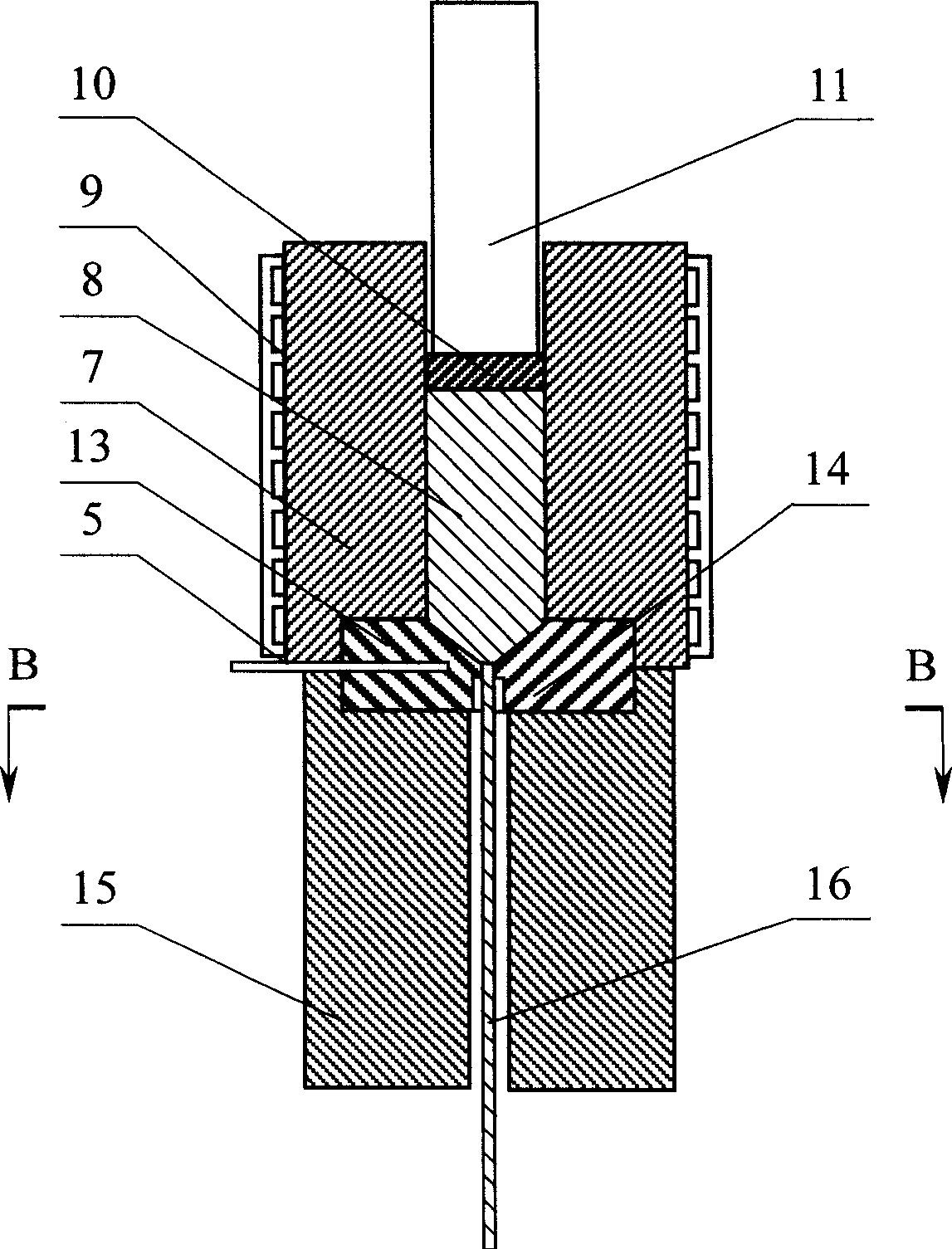 Continuously extruding method of magnesium alloy silk material