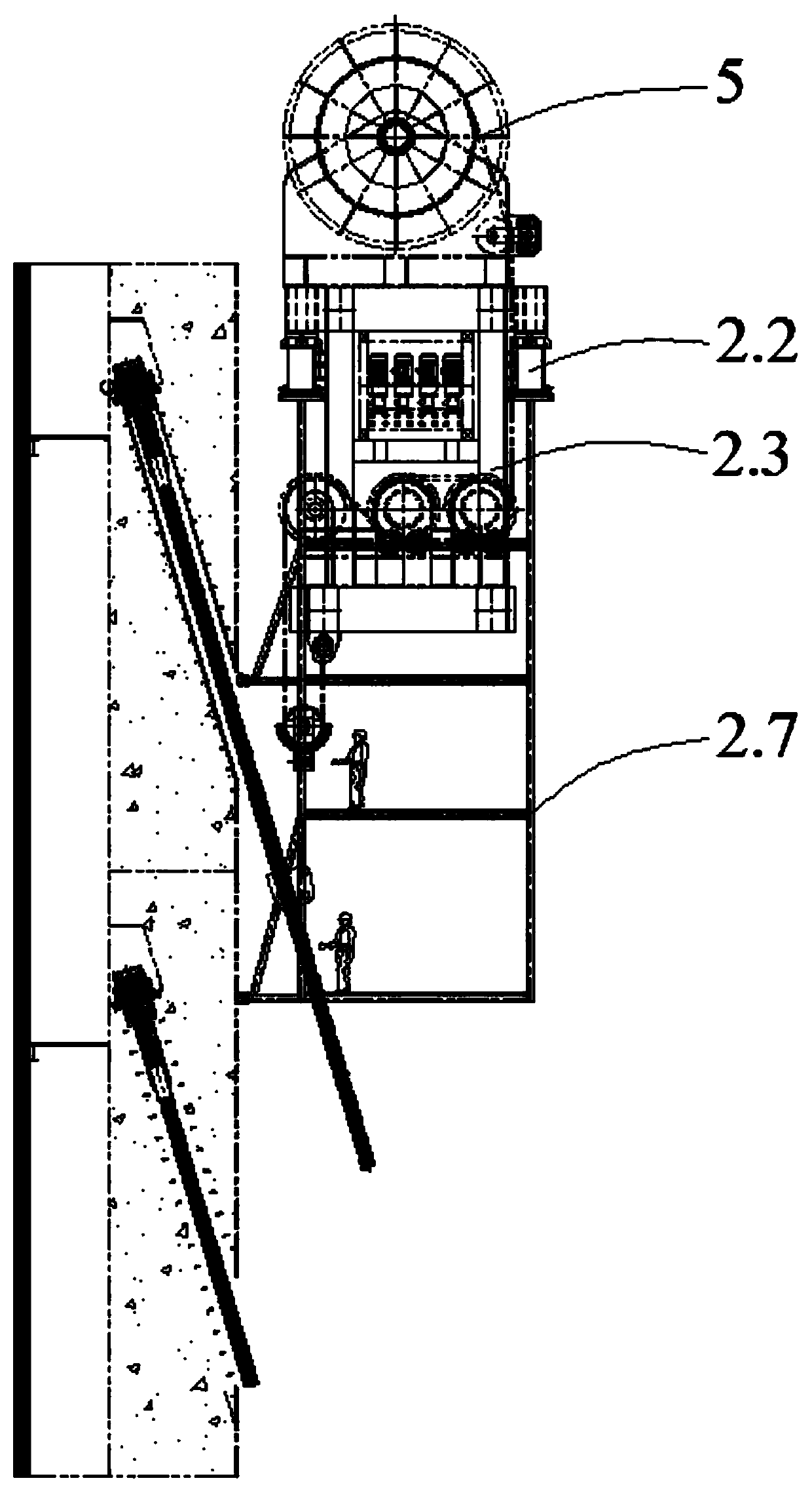 Automatic climbing platform for cable hanging construction