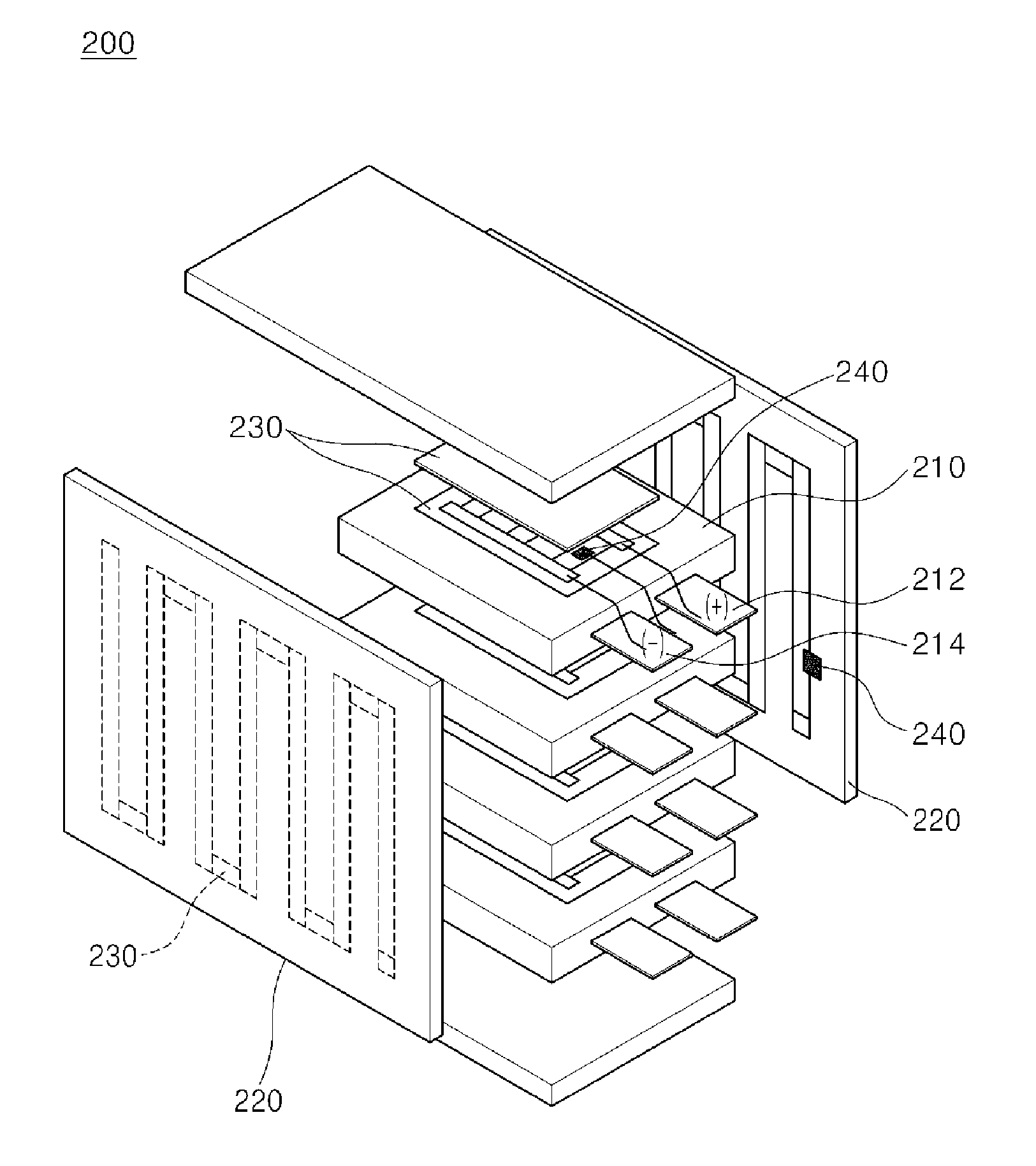 Battery assembly having a heat-dissipating and heat-emitting functions