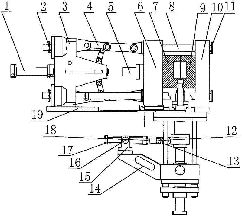 Horizontal type extrusion casting machine