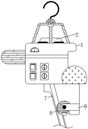 Nutrient solution distribution device used after seedling transplanting in pear tree planting