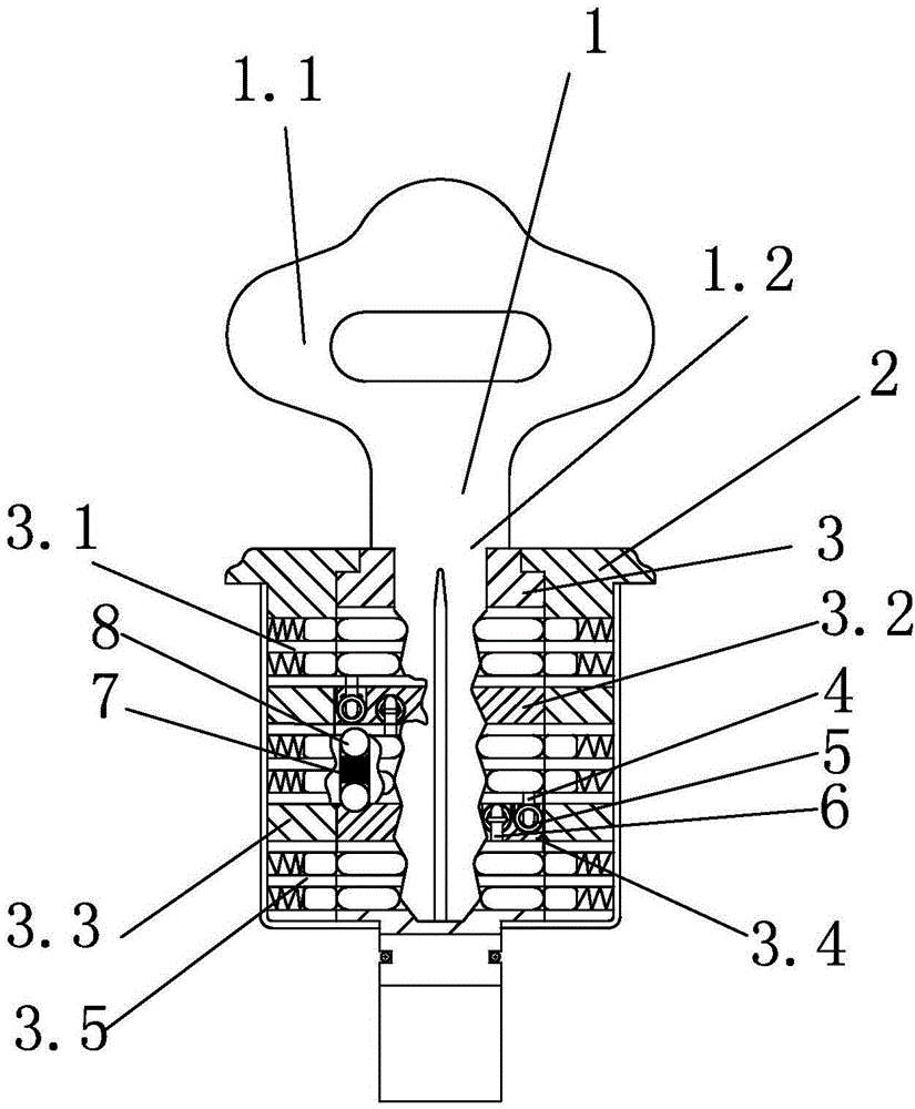 Combination of antitheft key and lock and using method of combination