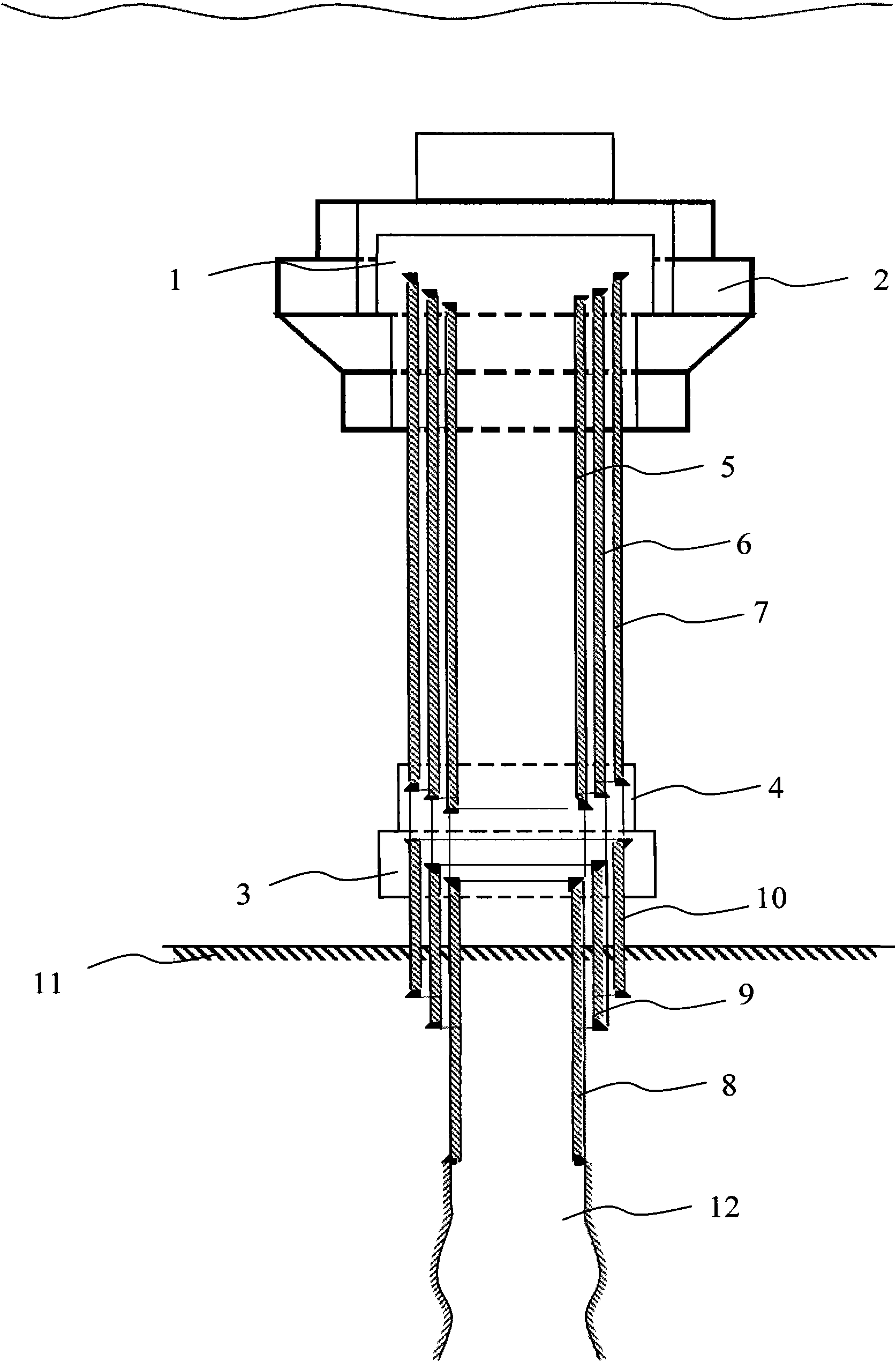 Water buoy multilayer tieback pipe tieback device for deepwater drilling operation