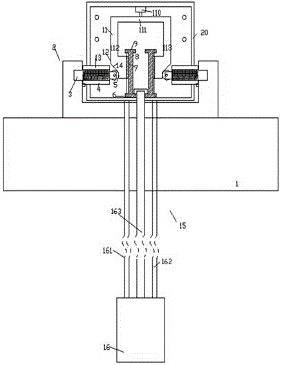 Building material lifting device capable of being locked automatically