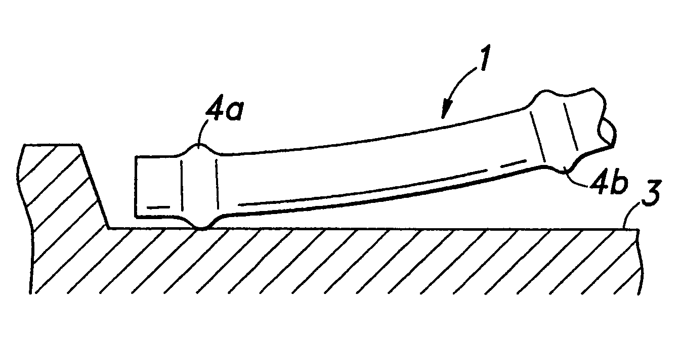 Compression coil spring device having a discrete support