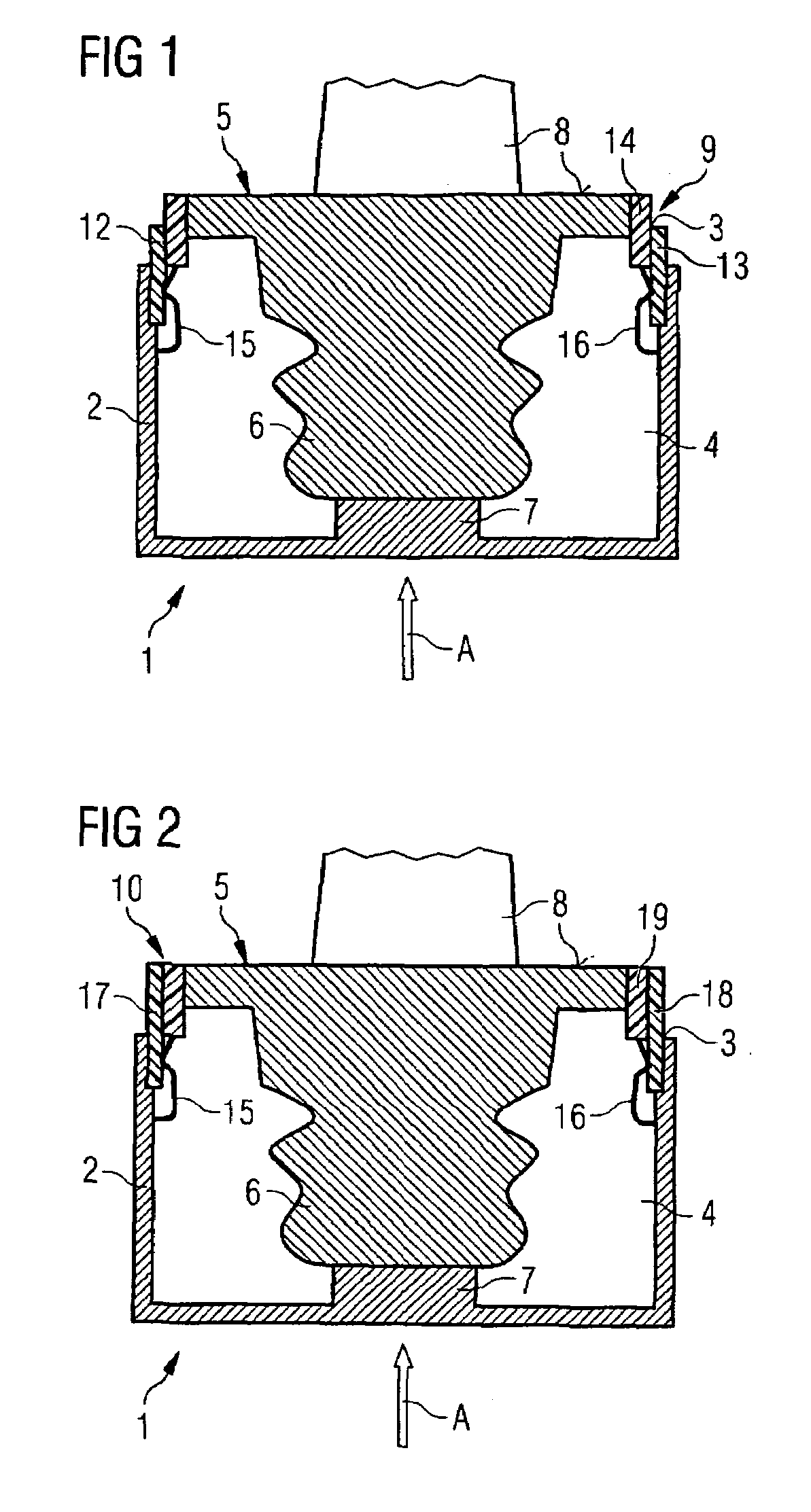 Method of preparing turbine blades for spray coating and mounting for fixing such a turbine blade