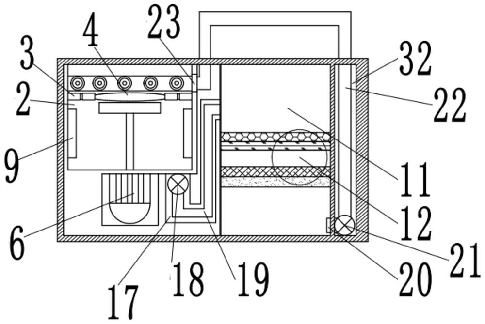 Efficient spectacle lens cleaning device