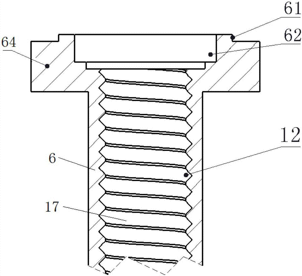 Rock debris conveying device