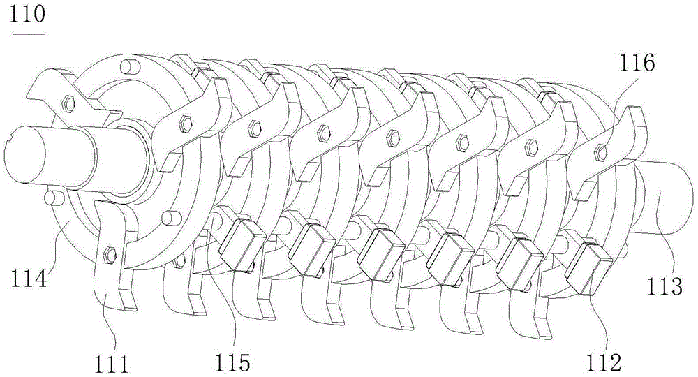 Crushing assembly and crusher comprising same