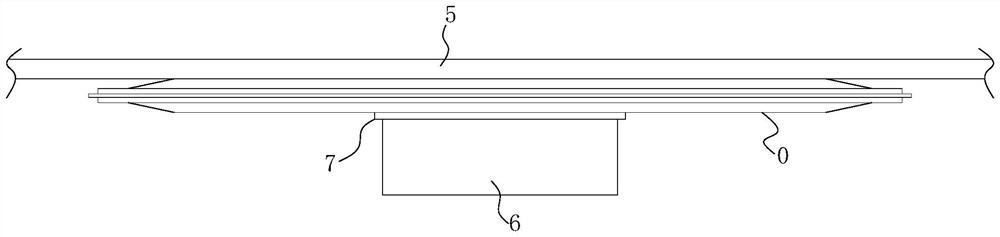 Flexible connection structure of upper cover plate and lower cover plate of vapor chamber