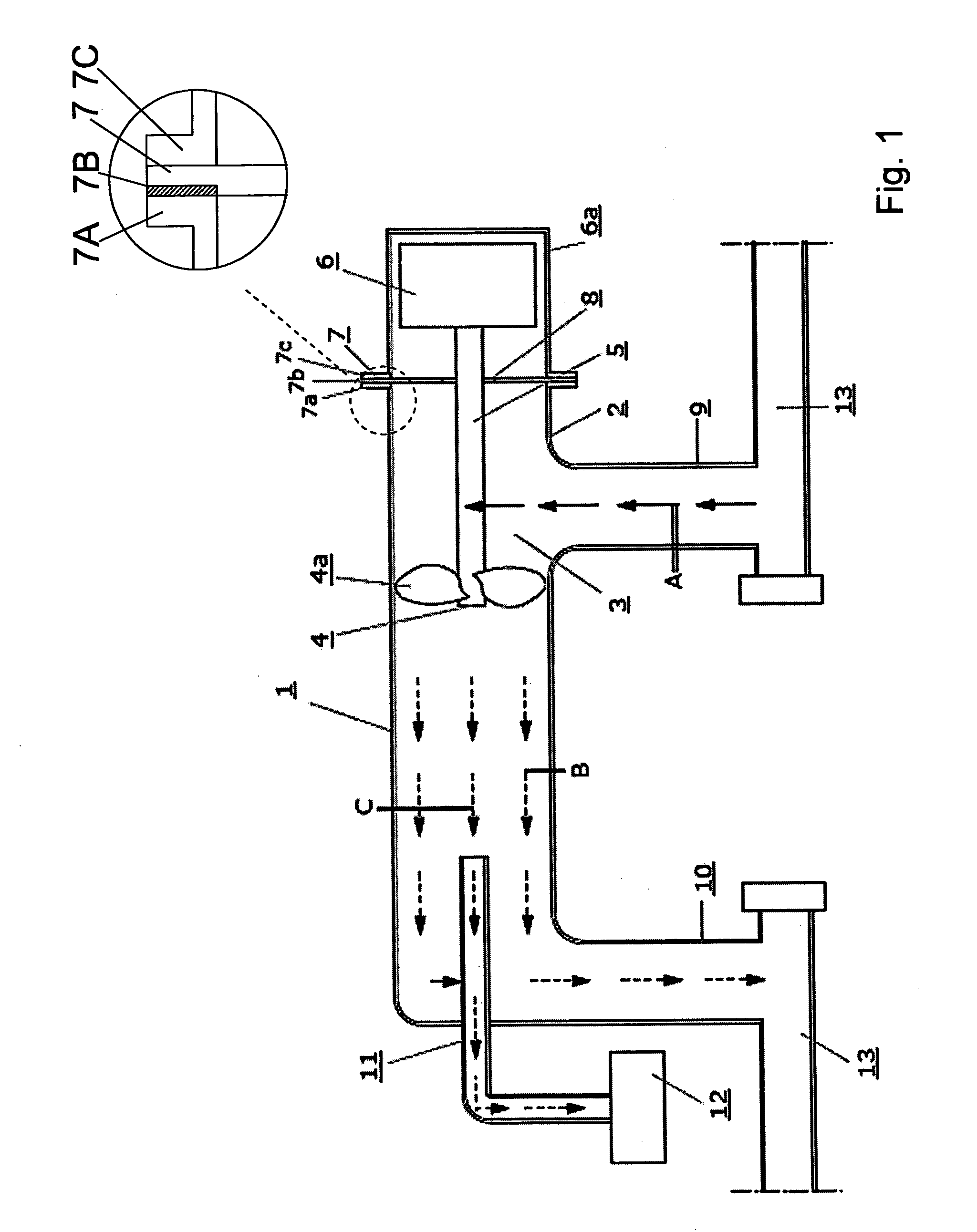Liquid separating device for the separation of a liquid mixture
