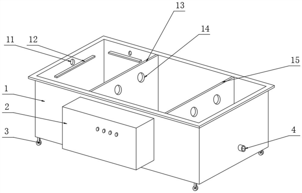 Oil-water separation device with high treatment efficiency