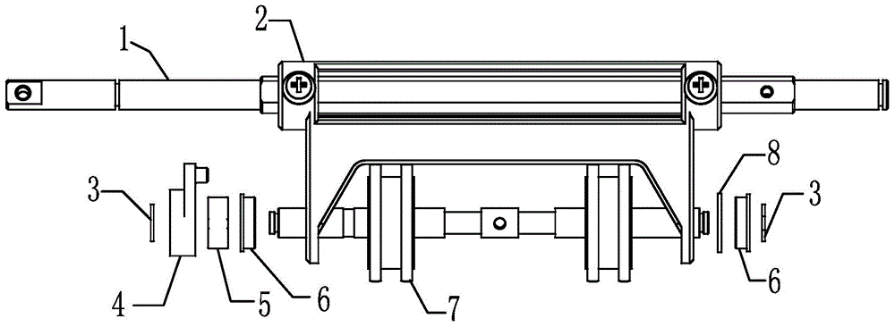 Bank note distributing device and reversing wheel set thereof