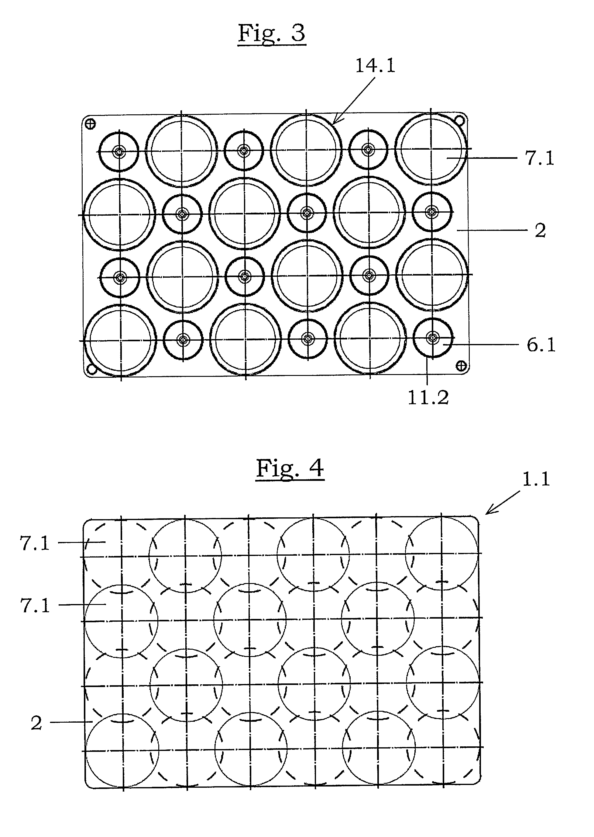 Transport Unit comprising Retaining Plates and Containers and Working Unit