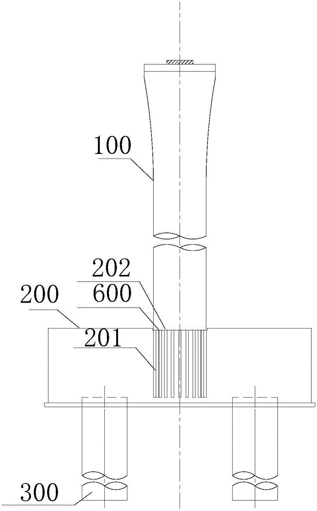 Device for assembling stand column with bearing platform of bridge