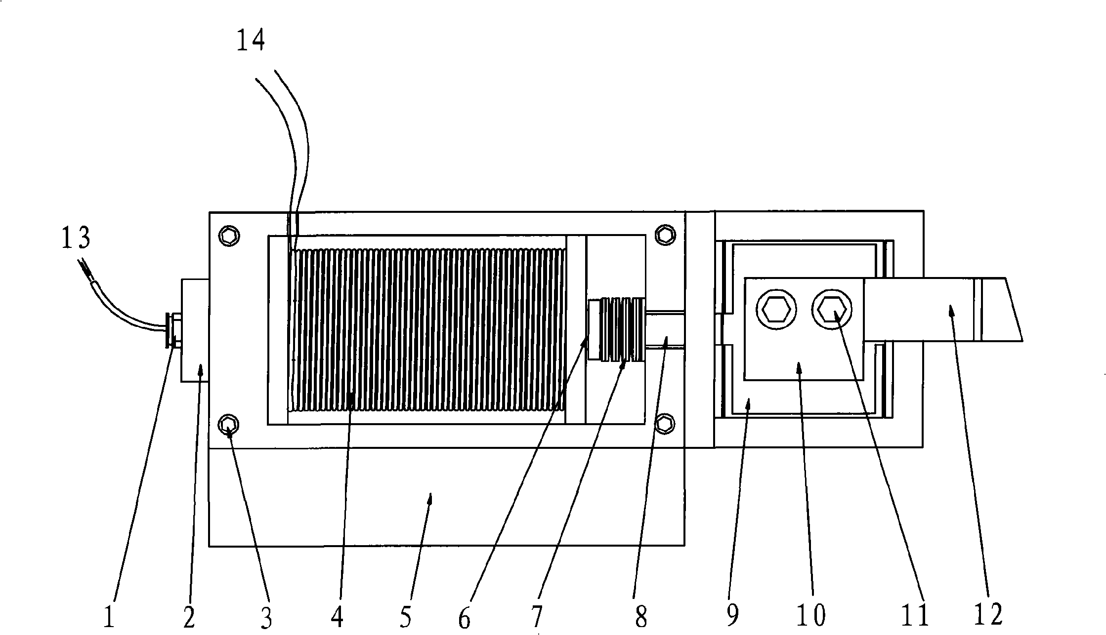 Compensation process capable of increasing machine precision of numerical-controlled lathe and magnetic striction compensation mechanism