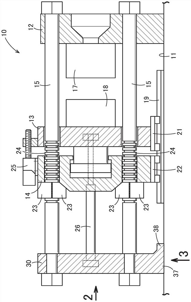 Mold clamping device