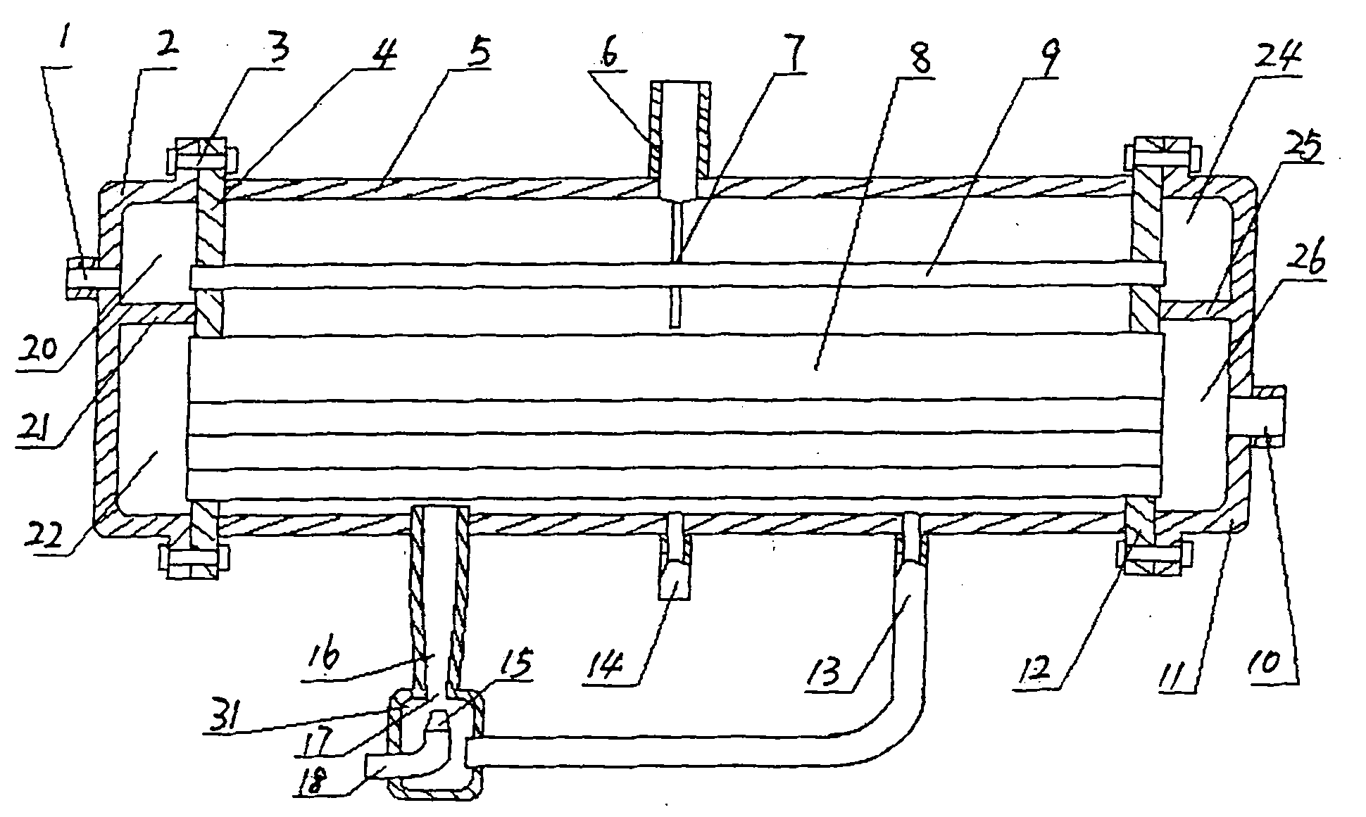 High-efficiency external evaporation heat exchanger with perturbation and safe oil return