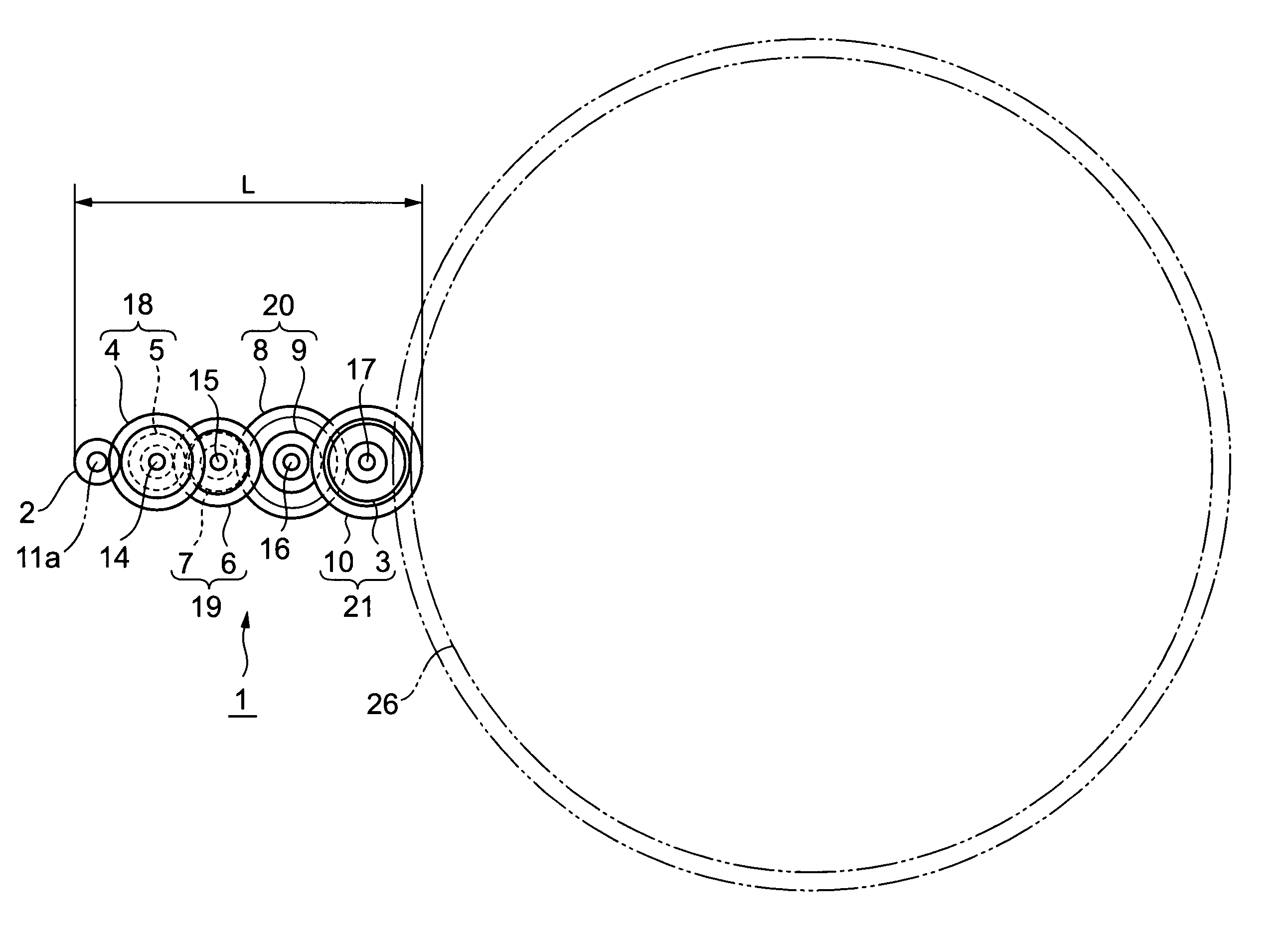 Gear transmitting device and electronic apparatus