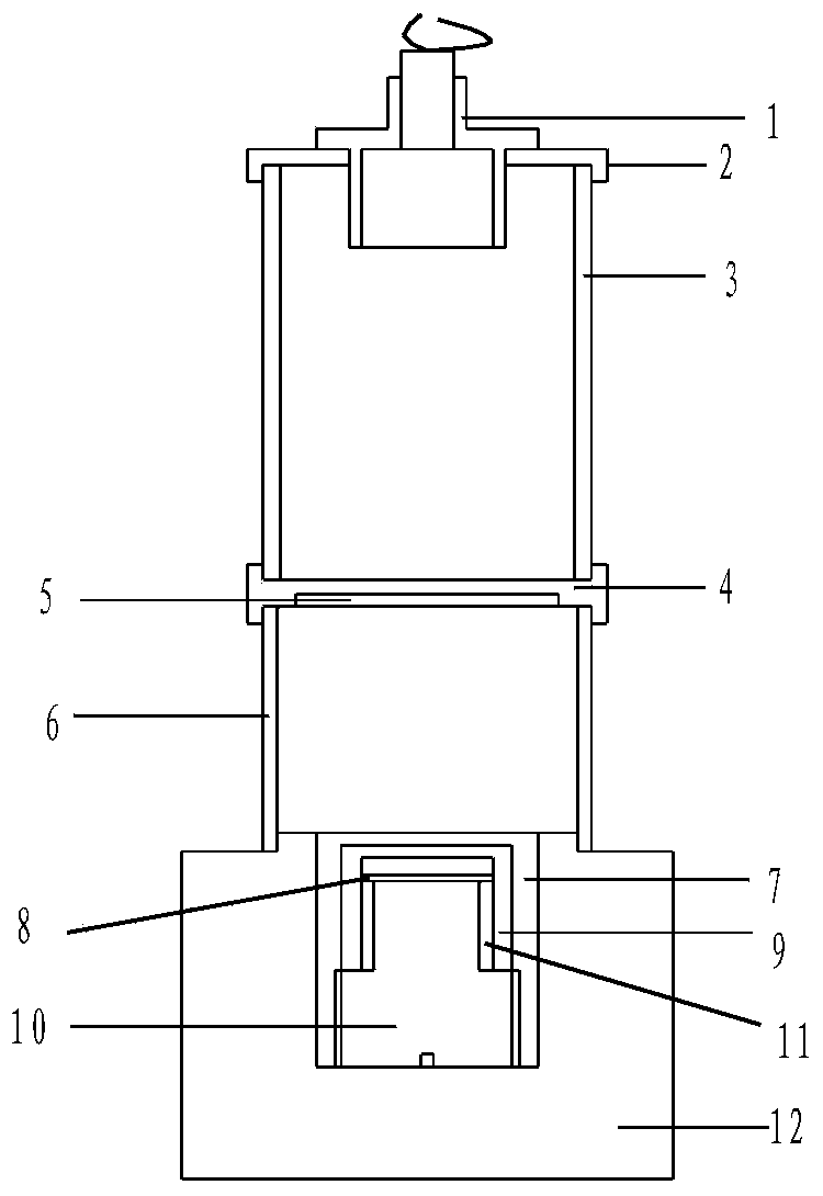 Method and device for preparing graphene through processing dry ice by shock waves