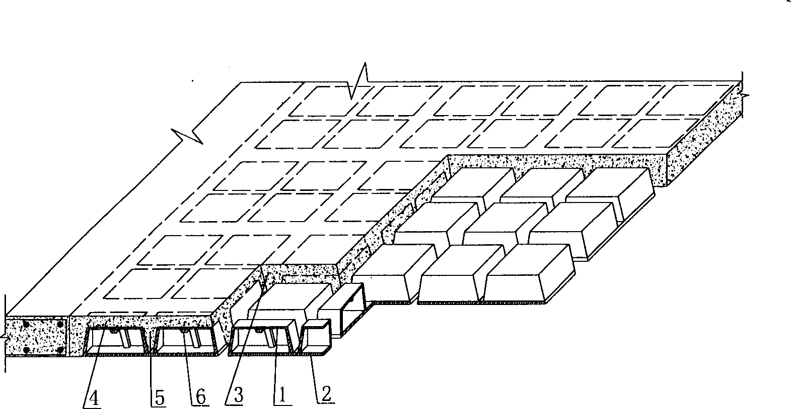 Floor with space structure