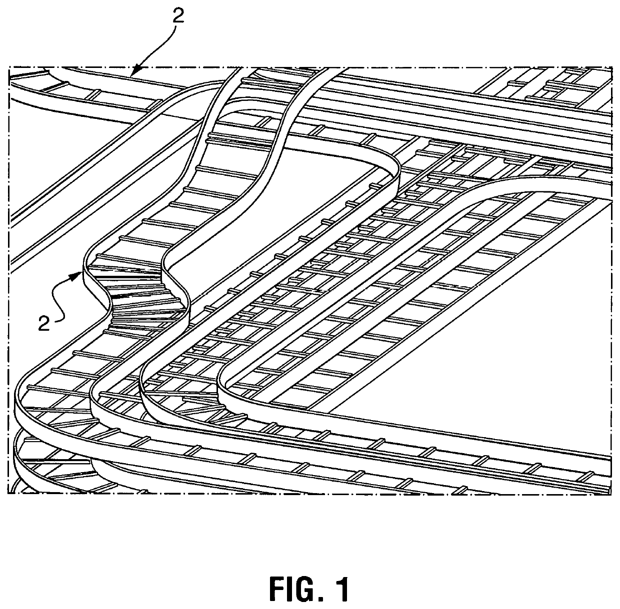 Cable pulling apparatus for cable tray