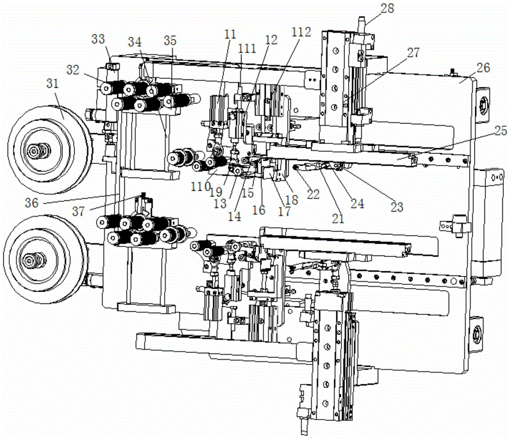 A cutting and pasting device and its pole piece winding equipment