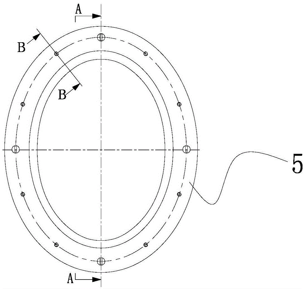 A glove device on an isolator and a glove replacement method