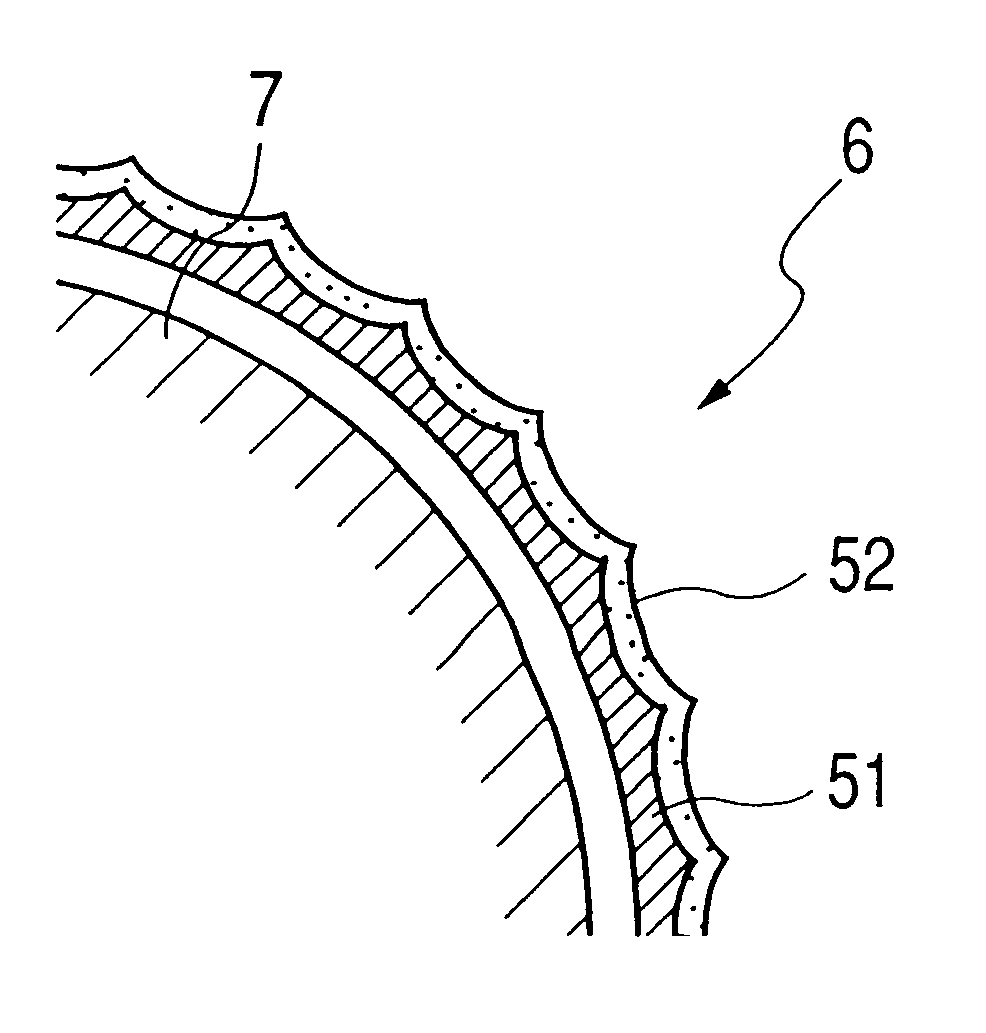 Developer bearing body electroless plated on blasted surface using spherical particles, production method therefor and developing apparatus using the same