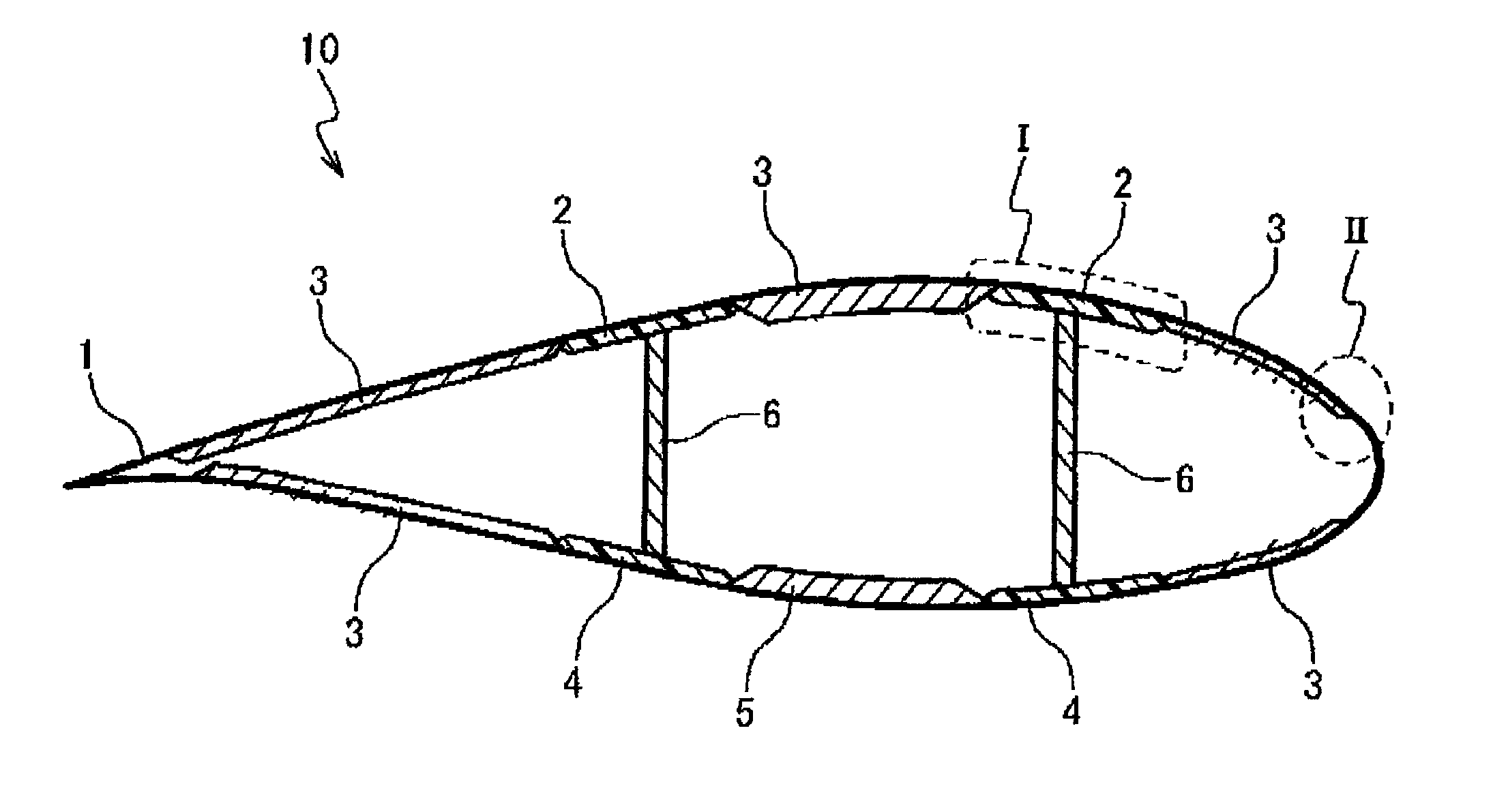 Wind turbine blade with sufficiently high strength and light weight