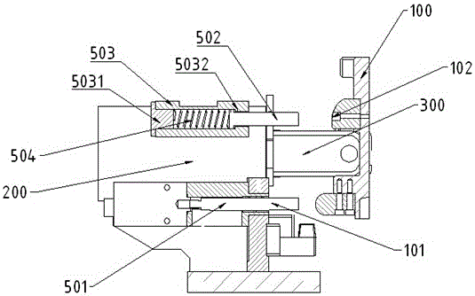 A flipping mechanism for a side-drawing mold