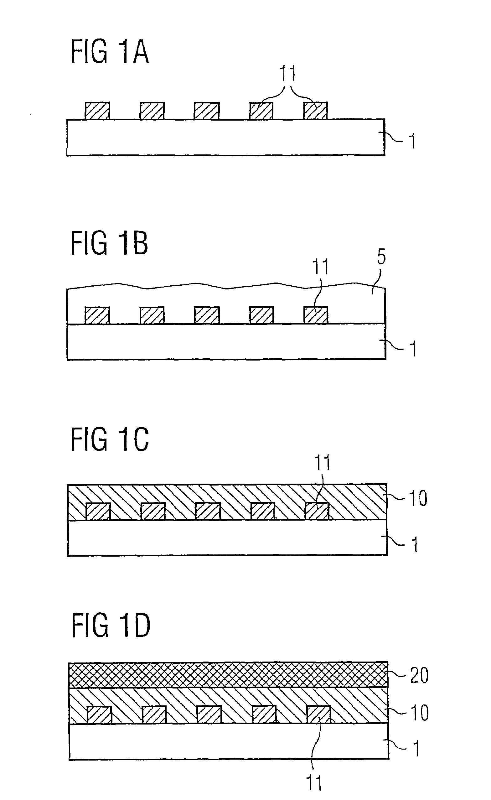 Composition which forms an electrically conductive resist layer and a method for patterning a photoresist using the resist layer