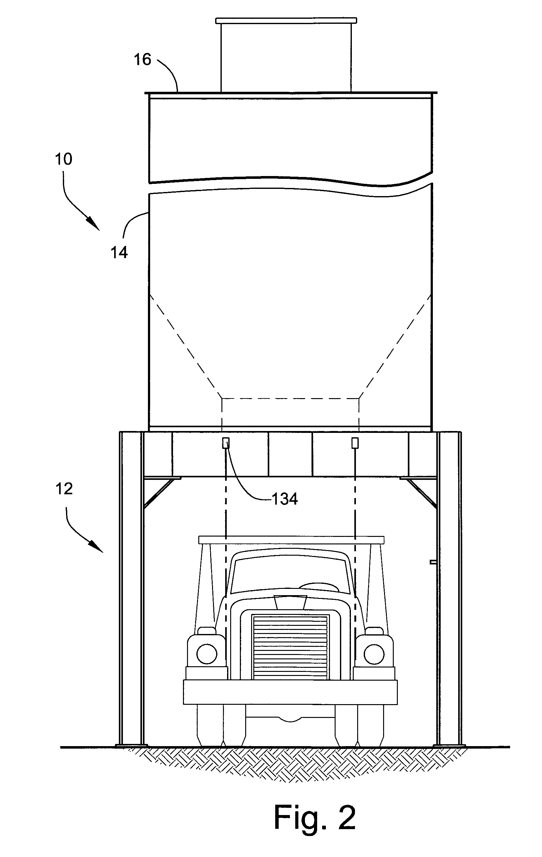 Apparatus and methods for discharging particulate material from storage silos