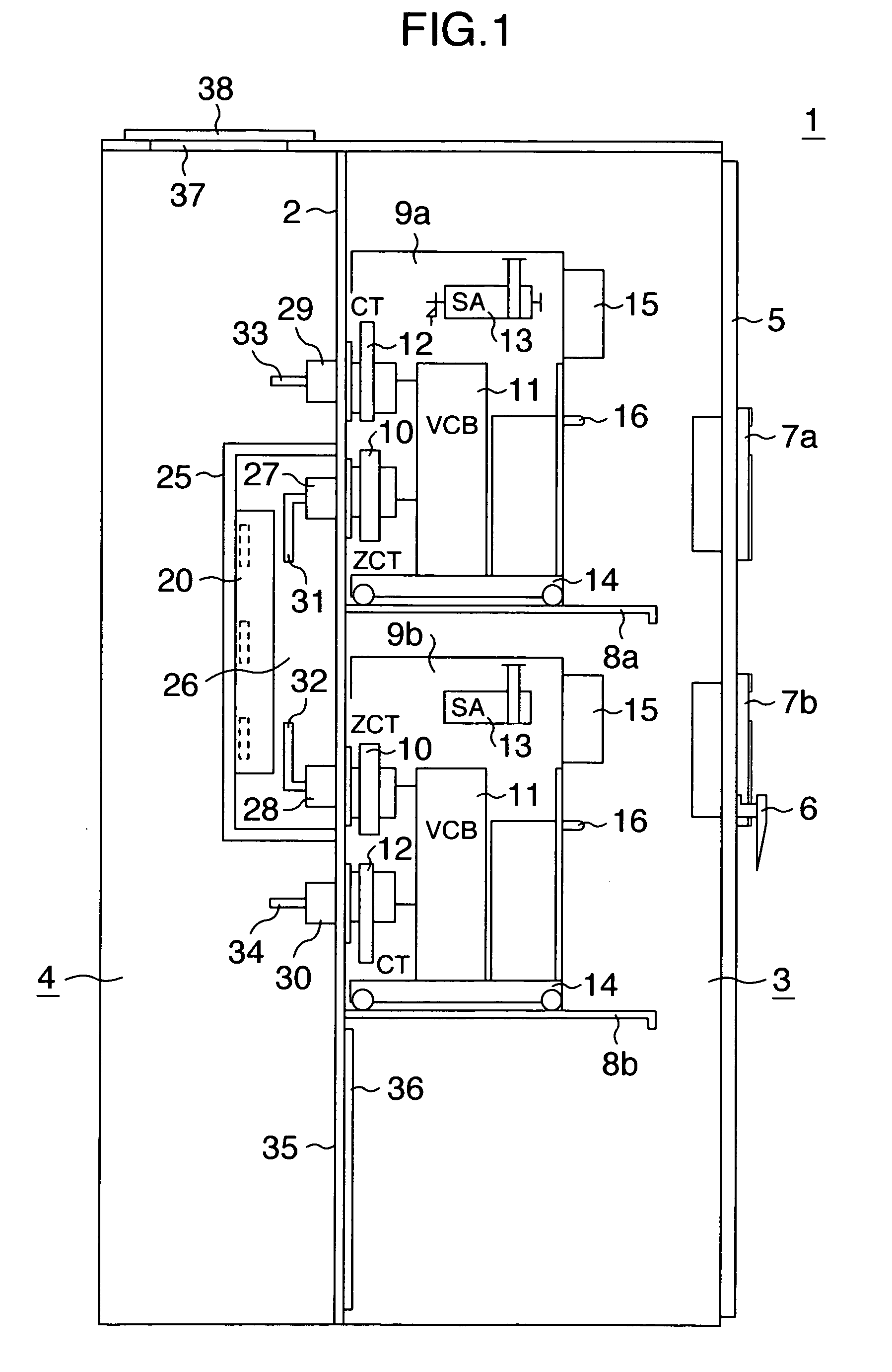 Switching device for power distribution