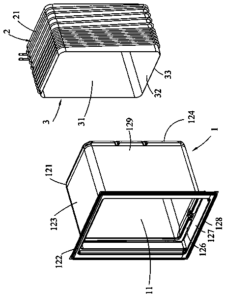 Evaporator and inner container assembling method