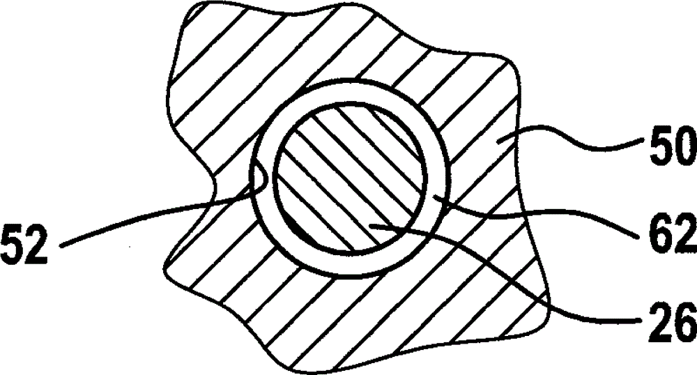 Guide carriage with fastening bore which is a component of a lubricant flow path