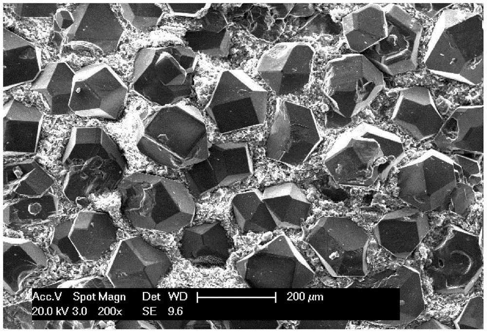 A kind of preparation method of sandwich structure diamond-al composite material