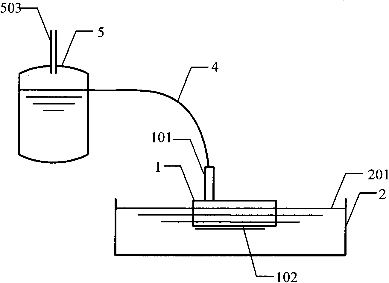 Device and method for cleaning spray head