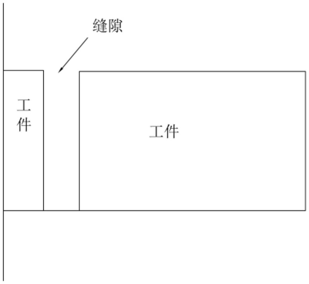 Sand blasting or spraying method for slit workpiece