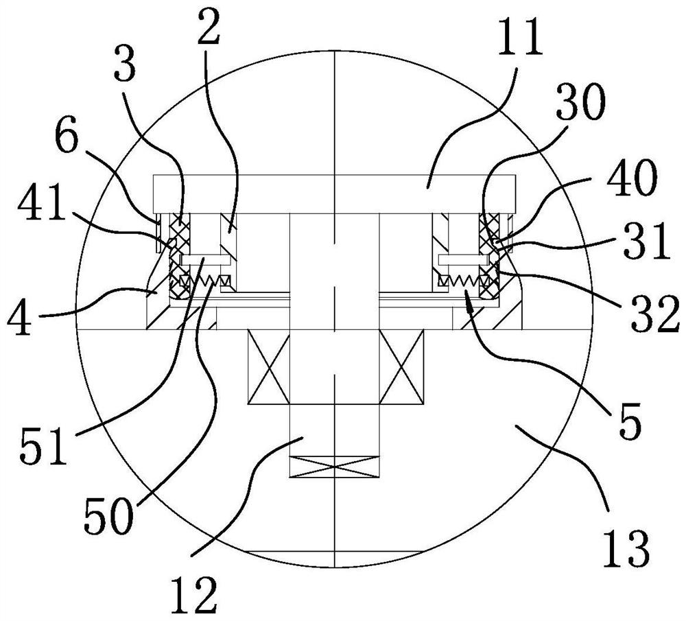 Circumferential sealing mechanism of lower platen of universal testing machine