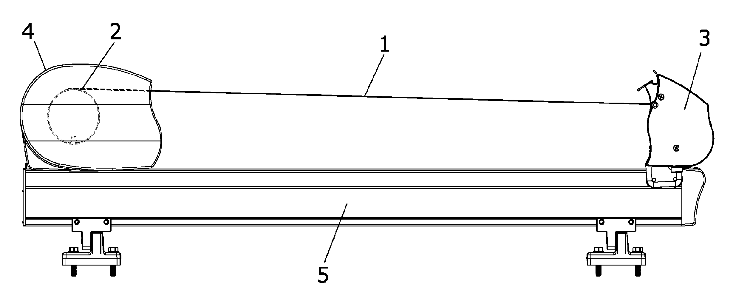 Shading device and method for installing the casing of said shading device