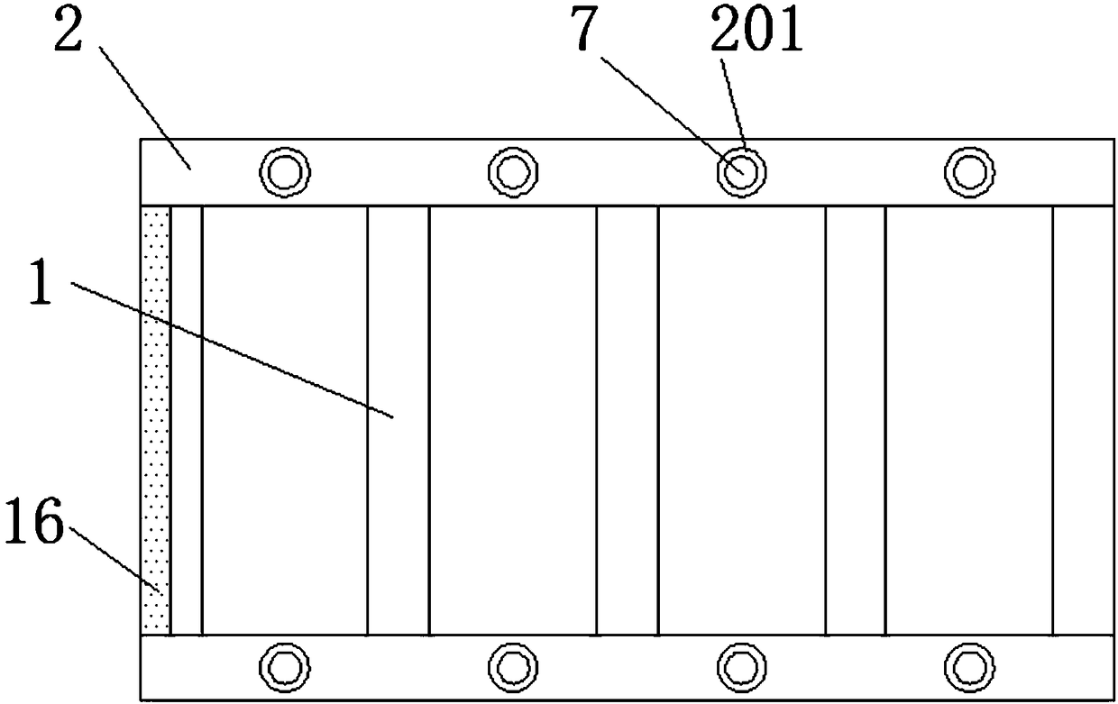 Feeding and discharging transport protection device for convenient yew transplantation