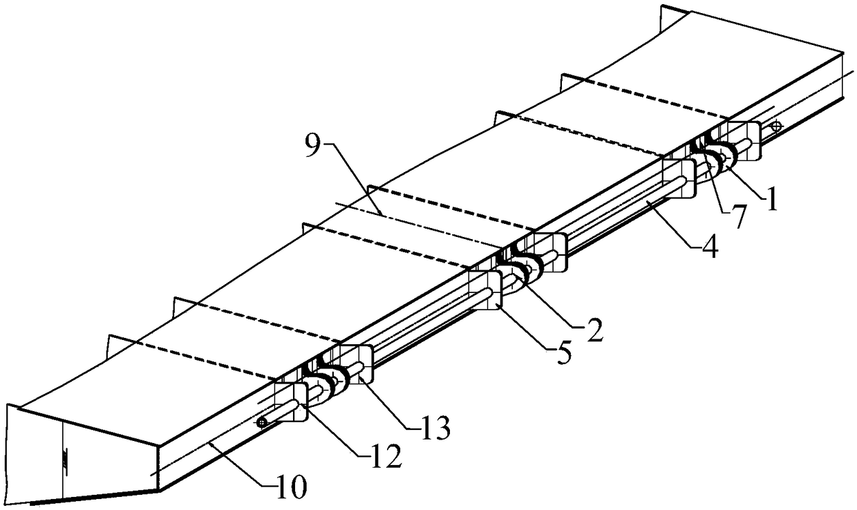 Installation tooling and installation method of opening and closing hinge for ships