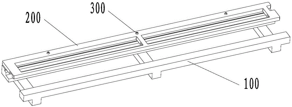 Tool for assembling display assembly