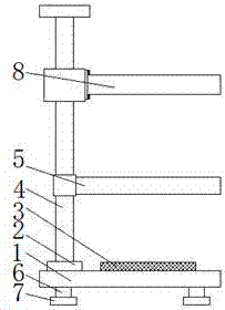 Distillation frame capable of fixing distillation flasks of different sizes