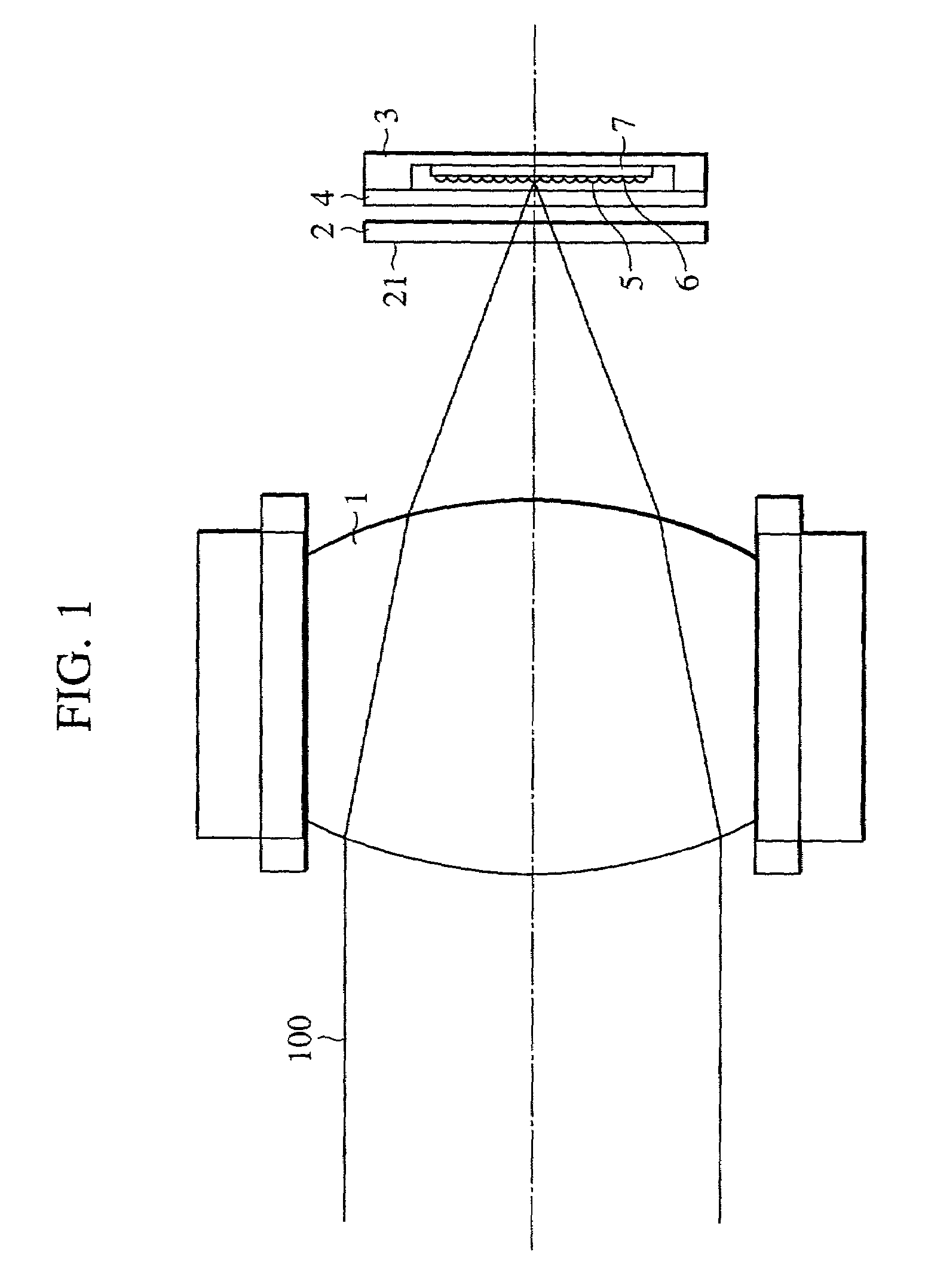 Optical imaging system for suppressing the generation of red-toned ghosting particularly when there is background light