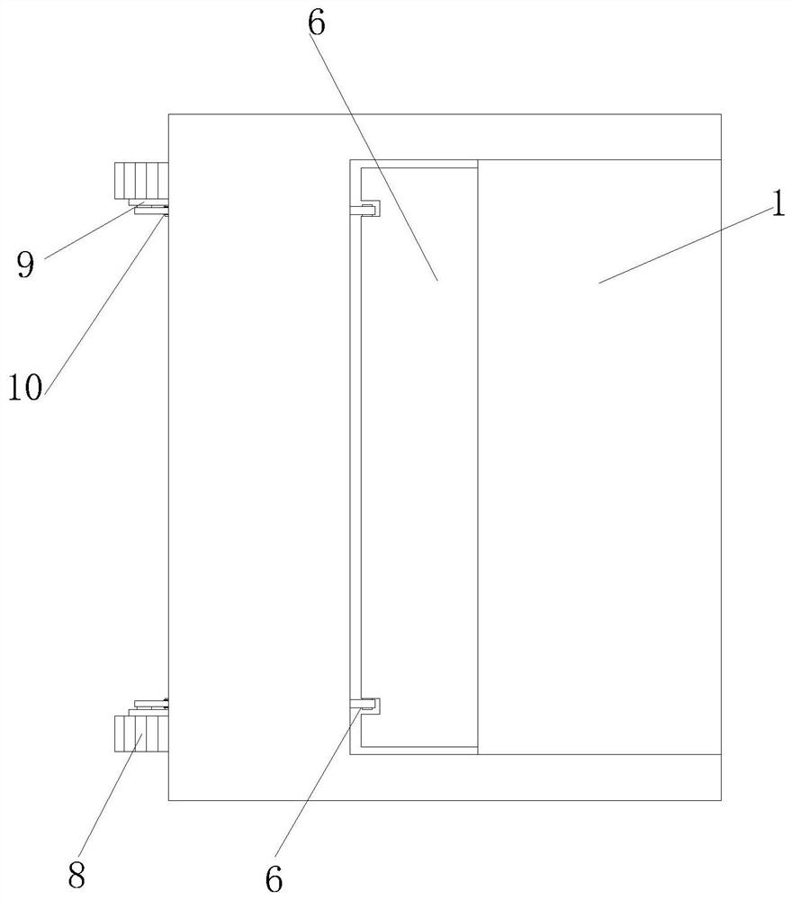 Bucket elevator hopper capable of preventing materials from scattering